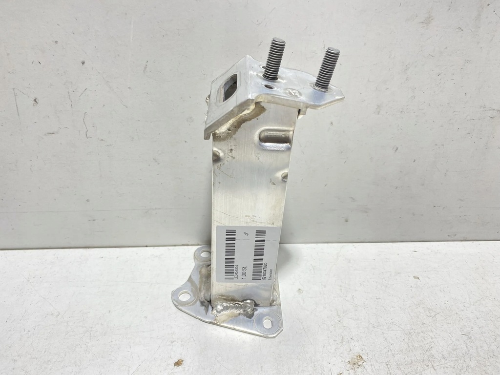 фото №1, Кронштейн балка передняя левая toyota prius 16+ оригинальный номер