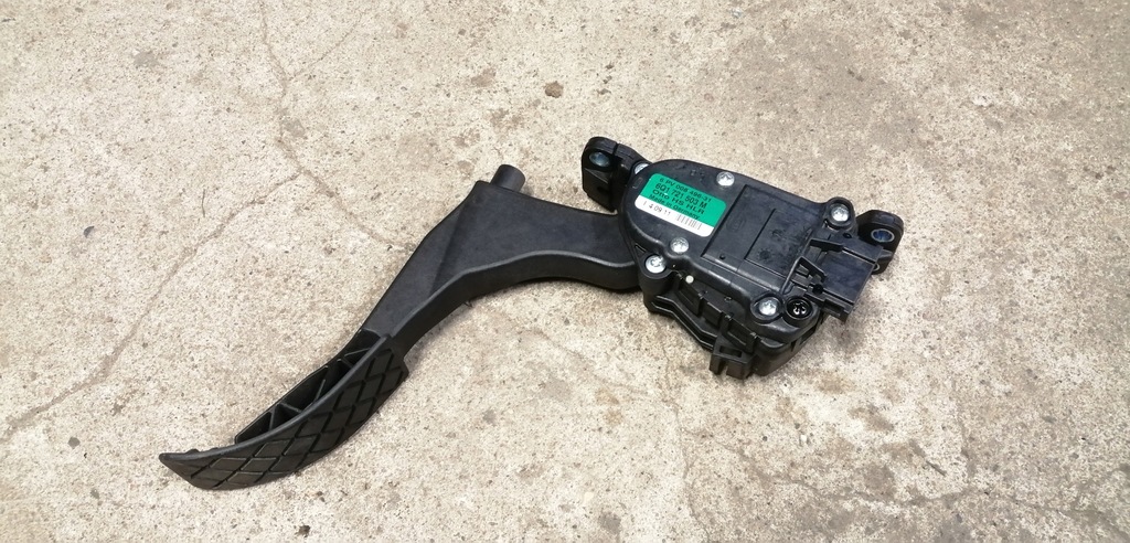 фото №1, Audi a1 10- педаль газа 6q1721503m