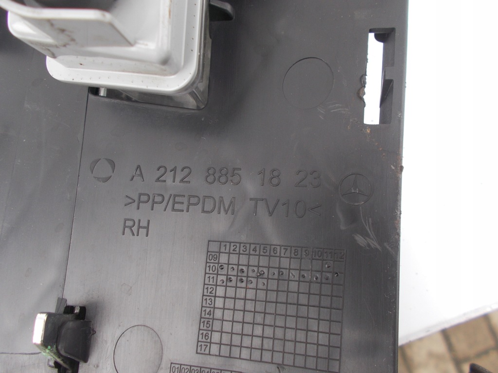 Купить Led фара решётка правый  mercedes w212 a2049069000