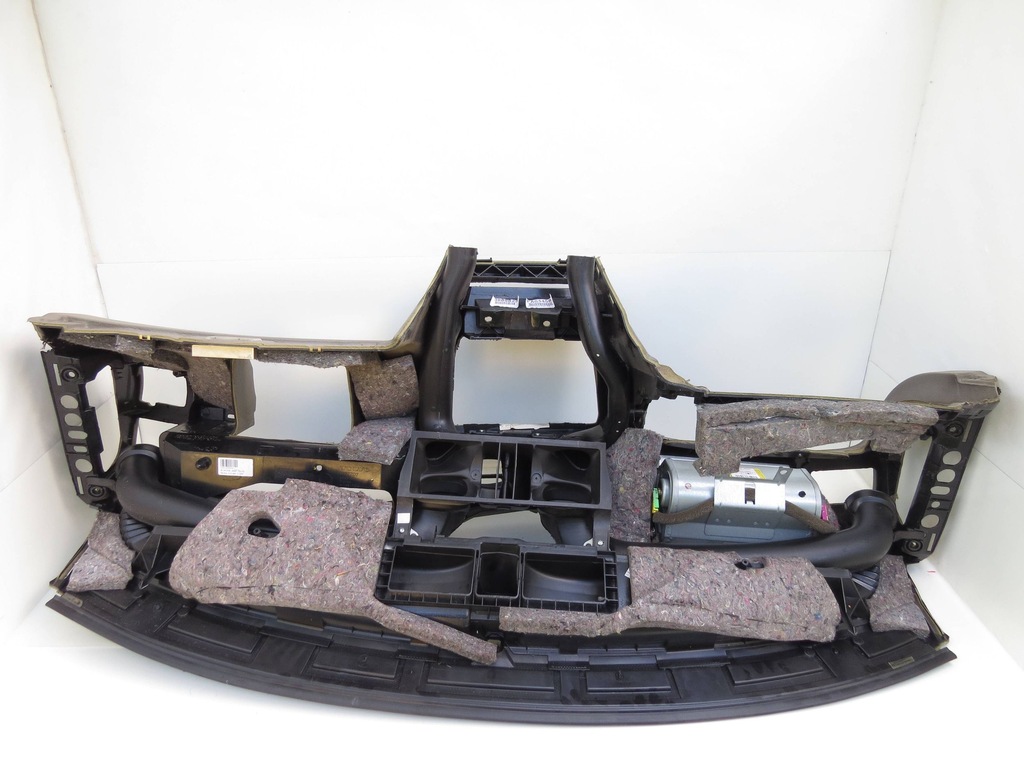 фото №14, Панель приладів приладова панель приладів консоль подушка volvo s60 i v70 ii xc70 i