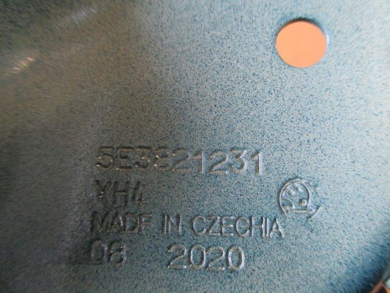 фото №9, Skoda octavia iv 19- кронштейн крила