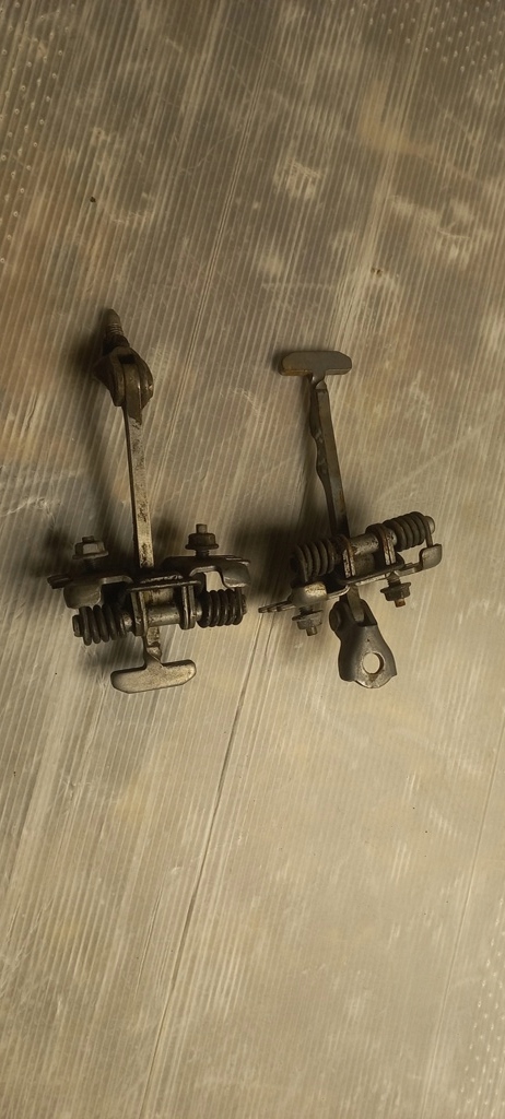 фото №1, Ограничитель дверь l/p перед scudo expert jumpy