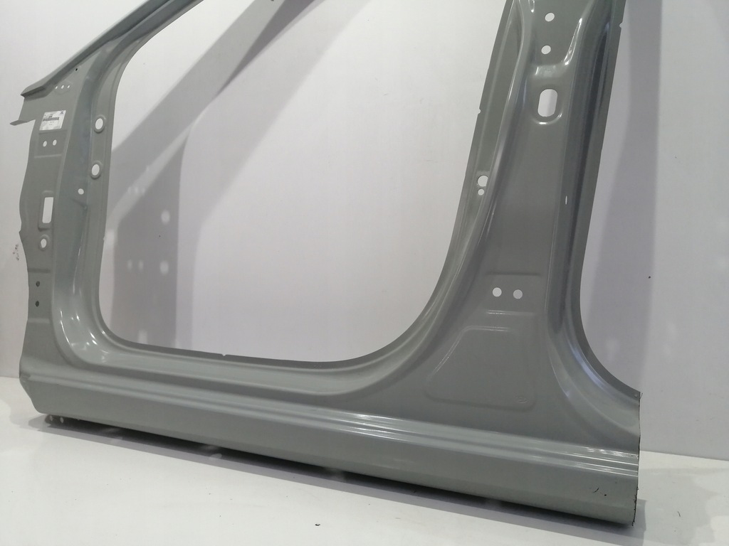 фото №7, Hyundai i20 ii лівий поріг блок двигуна обшивка