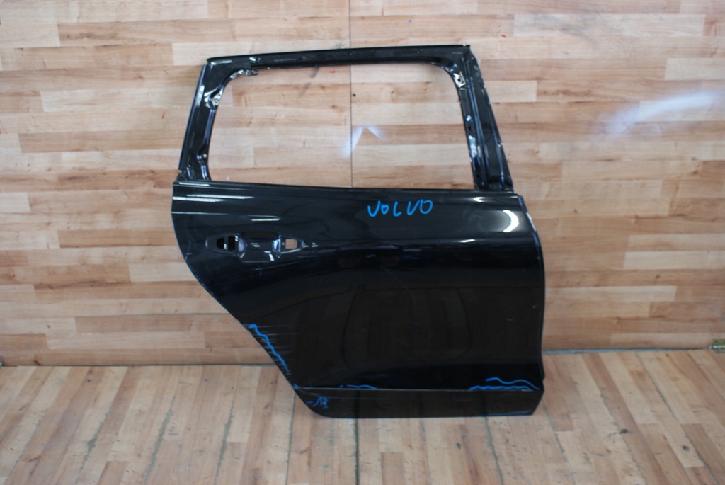 фото №1, Volvo v60 ii 2018- дверь правый задняя правое задние