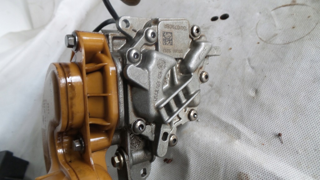 Купити Насос масляна маслоприймач nissan micra k14 2020r 150107908r dacia renault 0.9 1.2