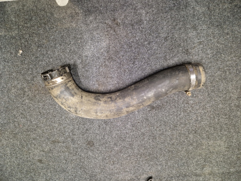 Купить Труба воздуха интеркулер master 3 6670859a