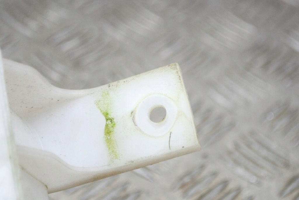 фото №5, Hyundai sonata mk5 nf бак расширительный жидкость охлаждающий 25430-3k000 2.