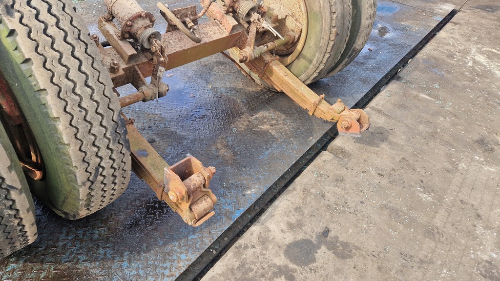 фото №7, Bardzo посилена oś od polskiej причепа niskopodwozie ресори колеса