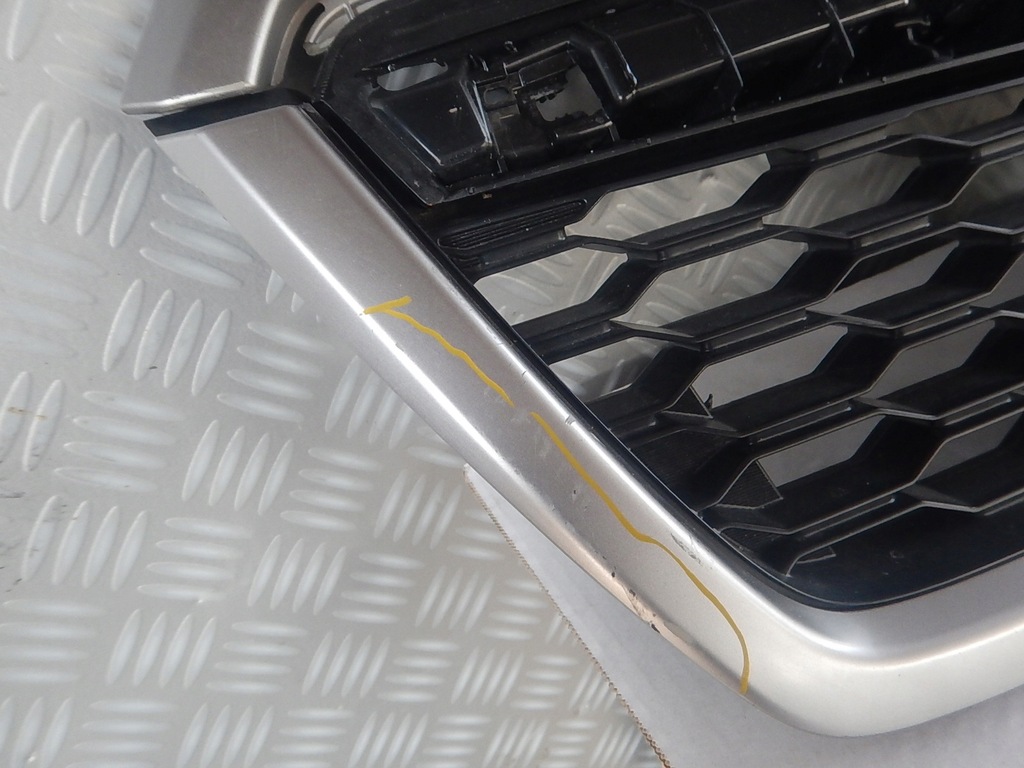 фото №3, Subaru forester iv 13- решётка радиатора решётка радиатора