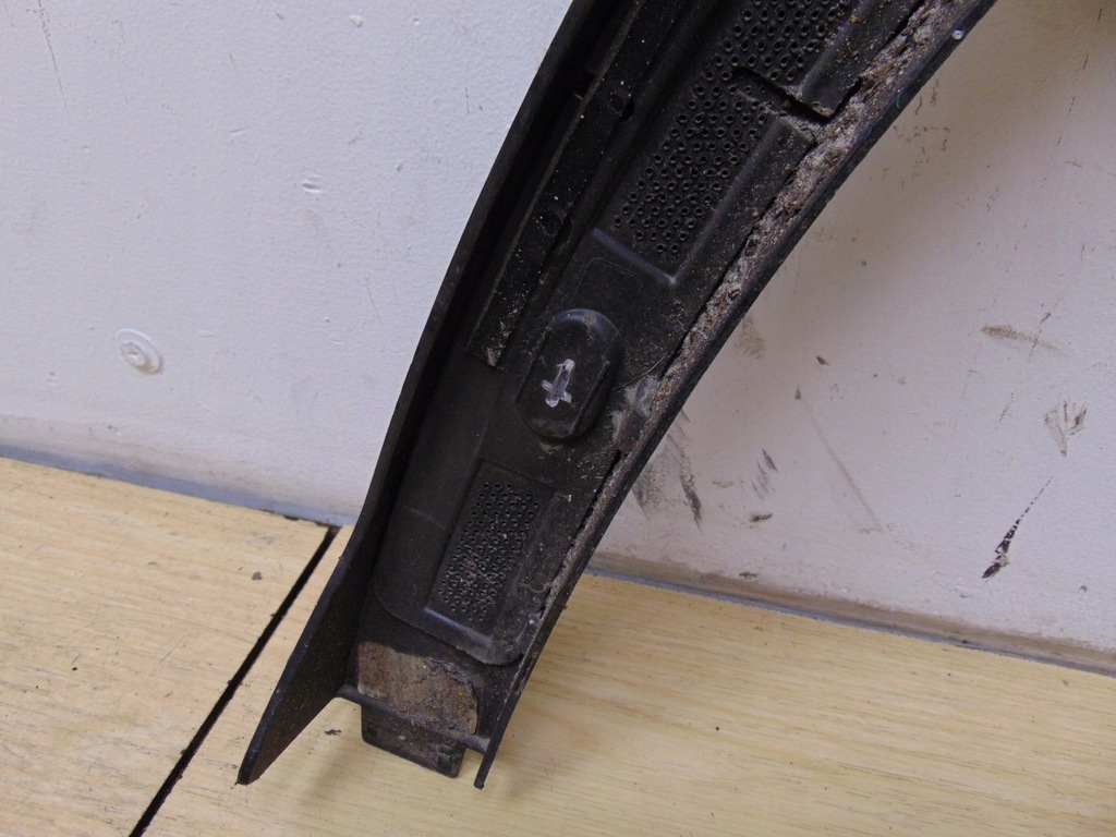 фото №14, Молдинг накладка крила правий задня mercees glc w254 a2548803802