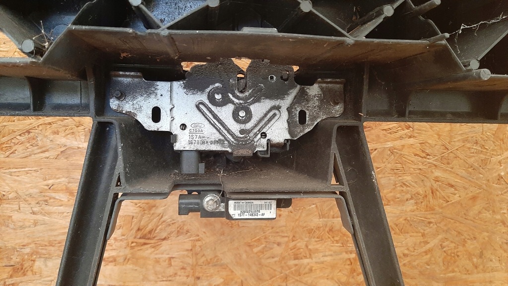 фото №9, Ford mondeo mk3 pas передний усилитель + замок 1s7x-8242