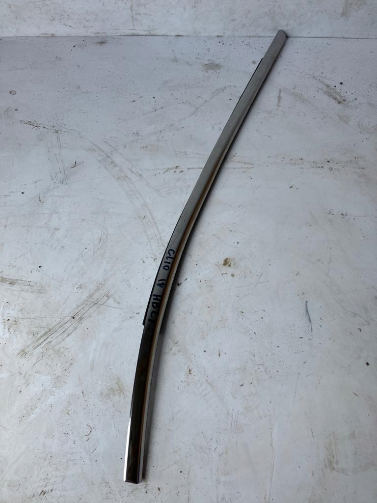 фото №1, Молдинг дверь левый задняя clio iv hb