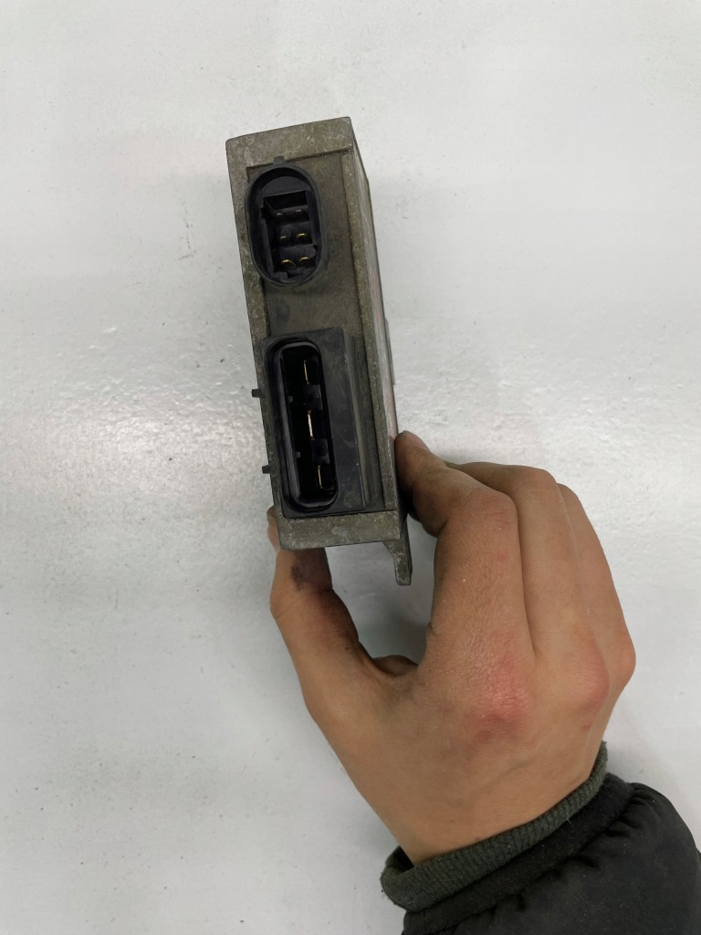 фото №3, Модуль блок управления реле renault 7700109860