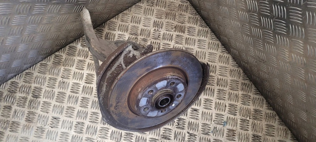 фото №10, Audi q5 sq5 2011 задняя сторона левая ступица колеса заднего