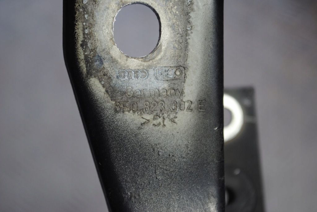 фото №5, Петли капот 8e0823301e, 8e0823302e audi a4 b7