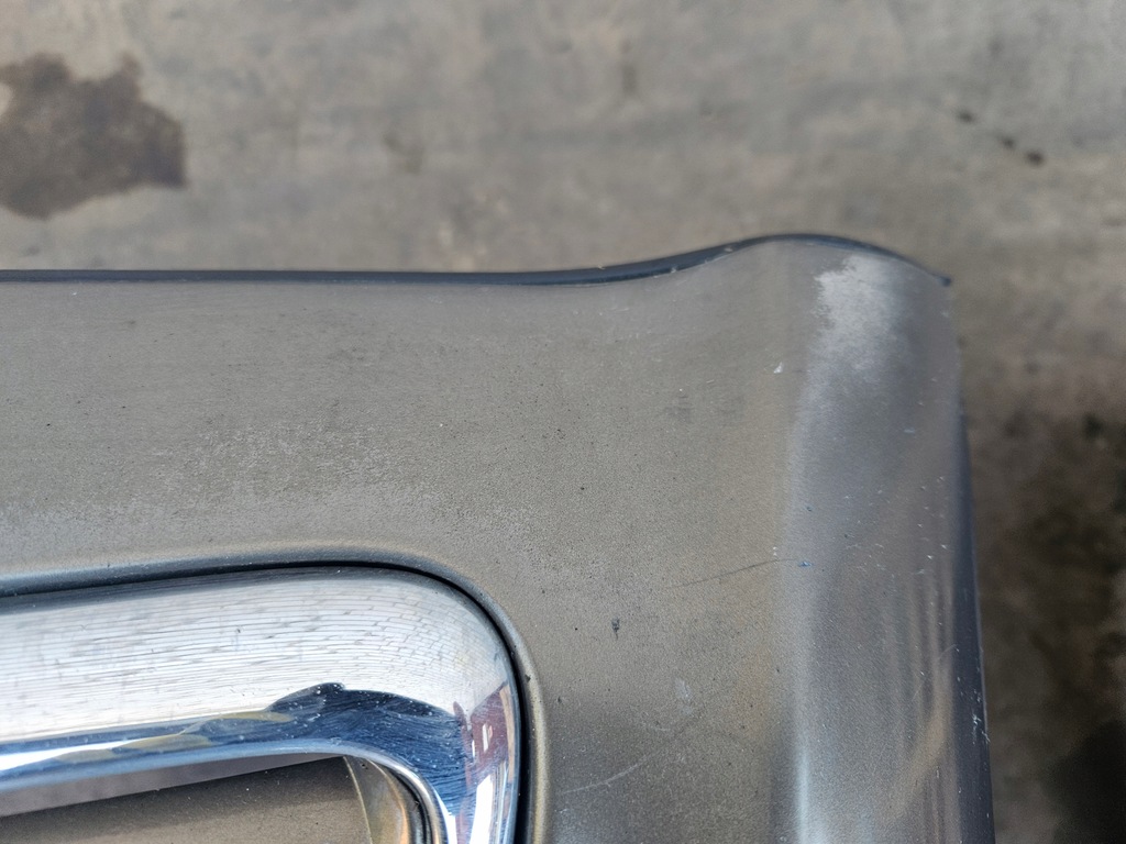 фото №7, Toyota avensis t25 03-06 бампер перед 4q9