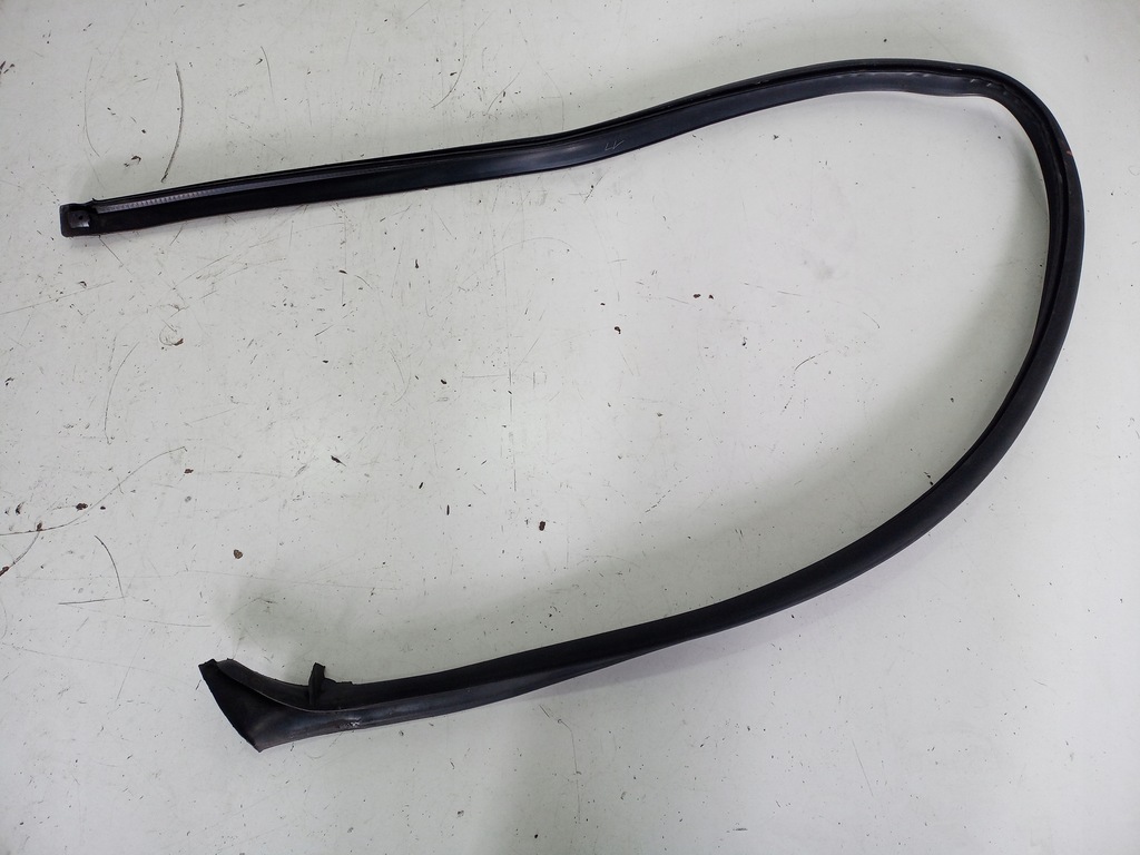 фото №1, Прокладка кузовная крыша правая renault zoe