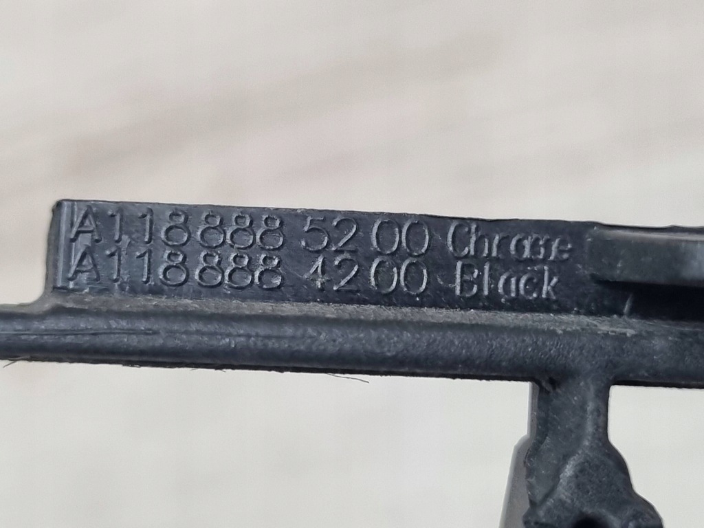 Купити Mercedes-benz cla c118 x118 2024 з передній решітка нижня бампера передній