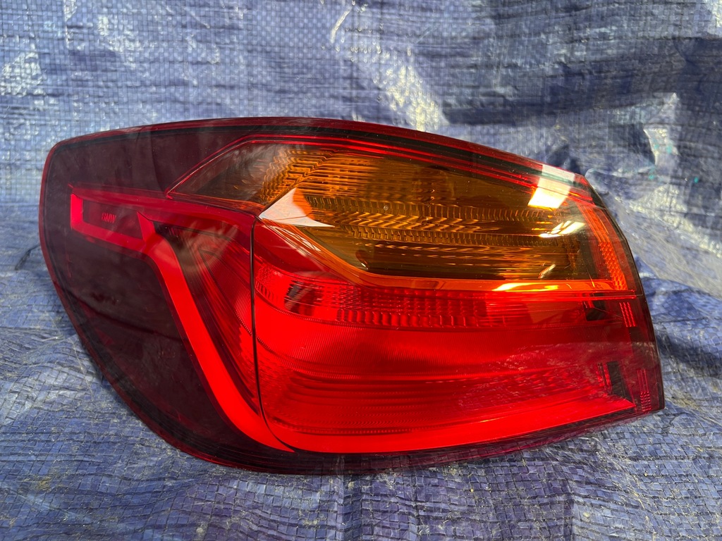 фото №1, Bmw f40 левая задняя лампа