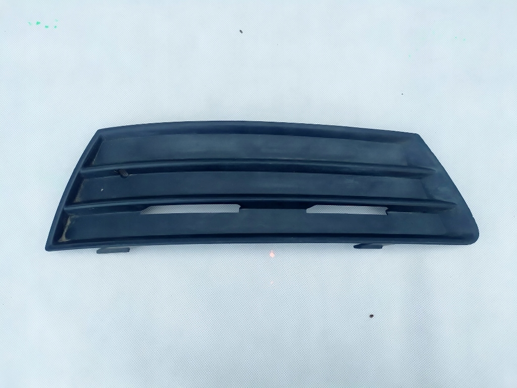 фото №1, Решётка радиатора w бампере передняя правая vw passat cc -12