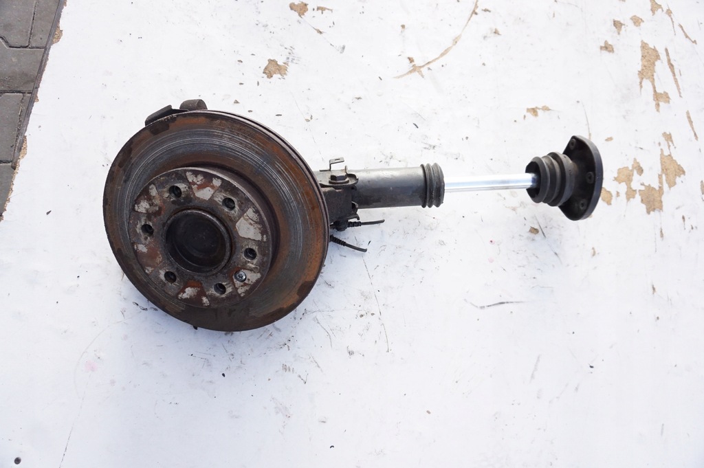 фото №1, Поворотний кулак ступиця лівий перед volkswagen crafter i 2.5 tdi