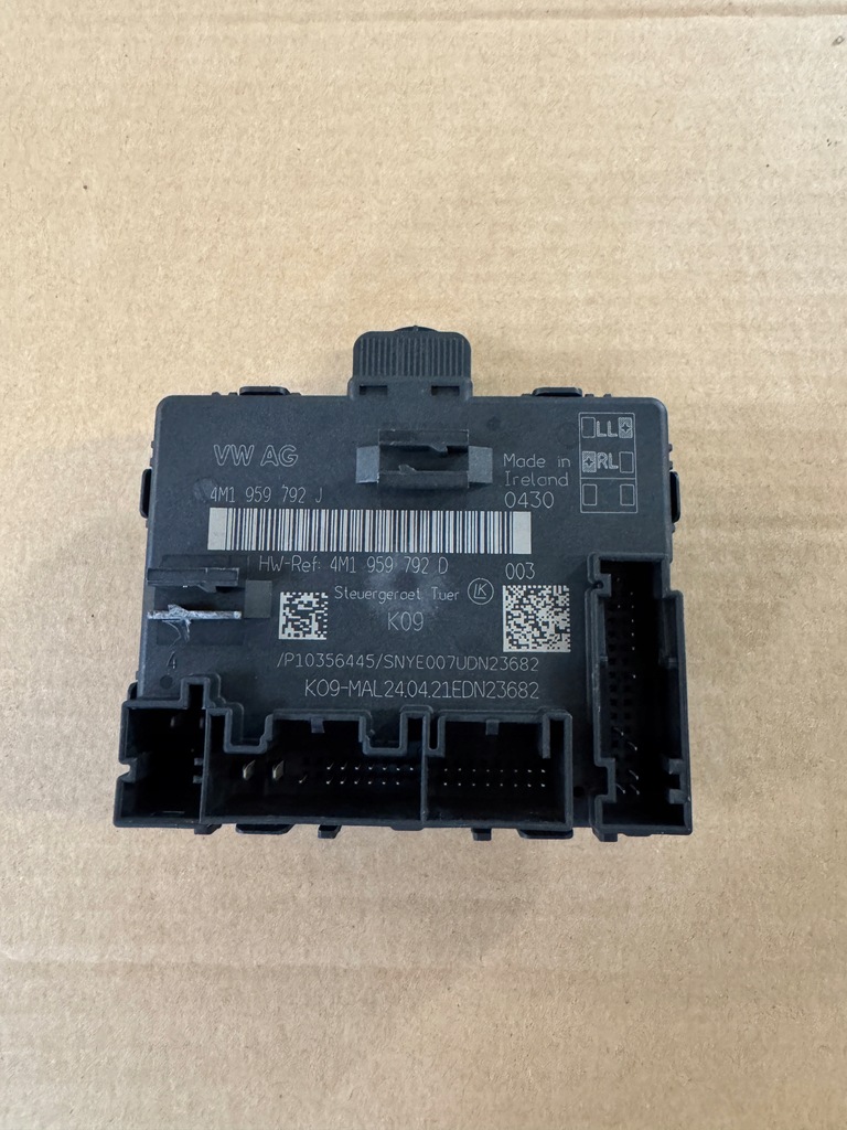 фото №1, Audi a6 c8 модуль дверь 4m1959792j