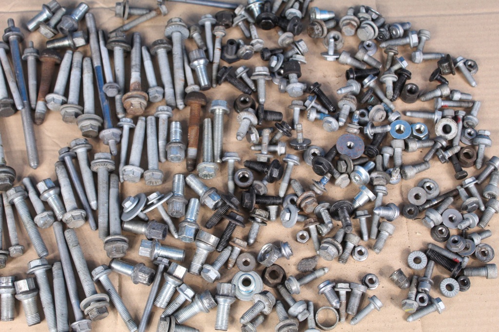 фото №13, Skoda karoq 1,0tsi болты подвеска ok 10 kg 2021r