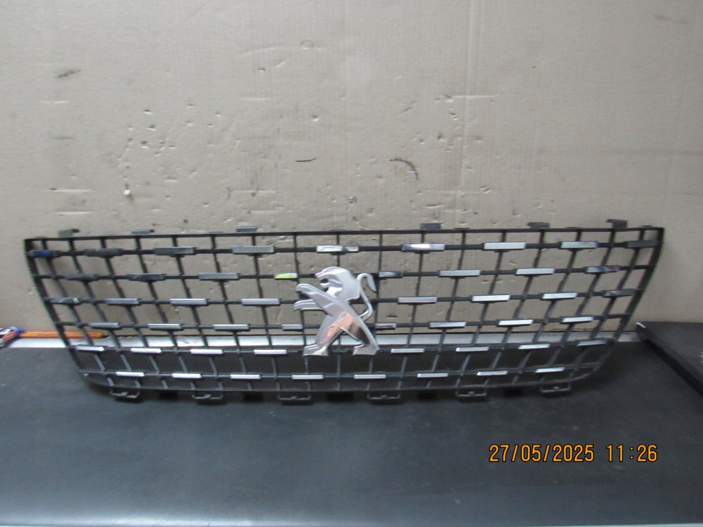 фото №1, Решётка радиатора решётка радиатора бампера peugeot 3008 5008 9815336077