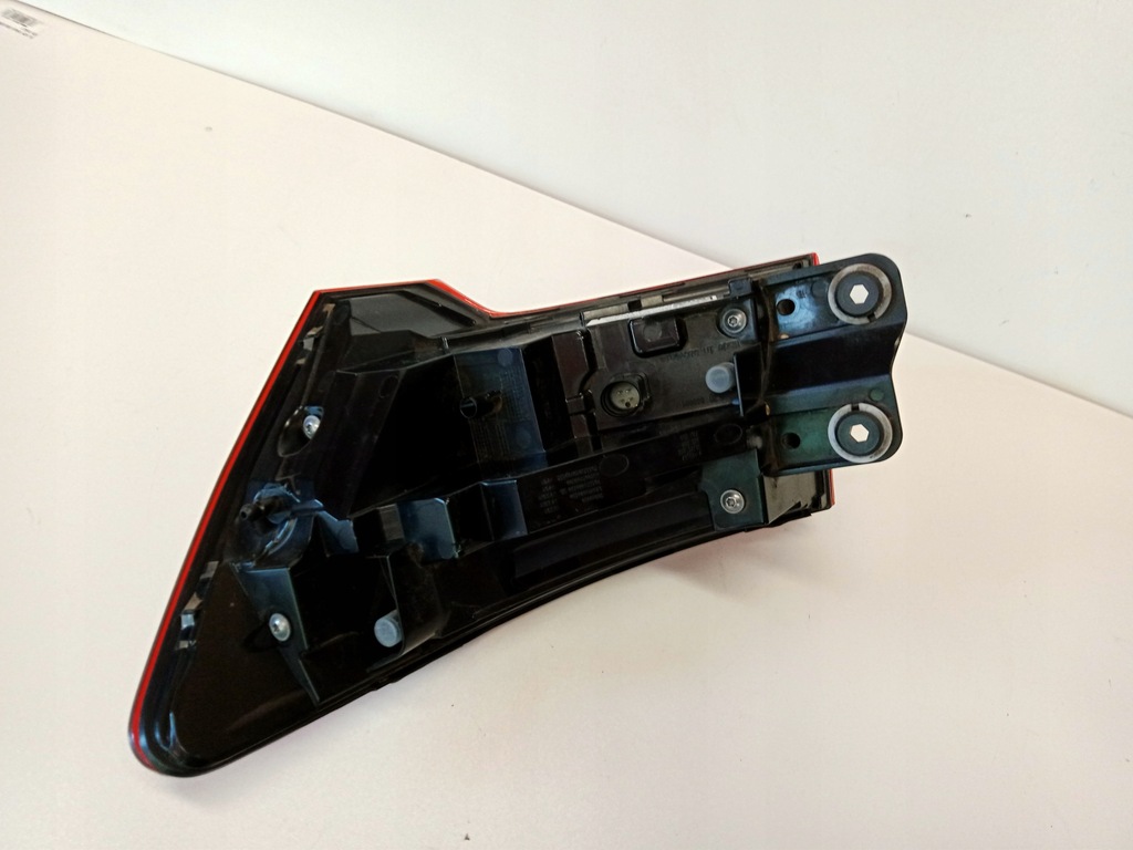 фото №12, Audi a6 c8 4k kombi лампа задня led права ліва w кришка w крила europa 18-25