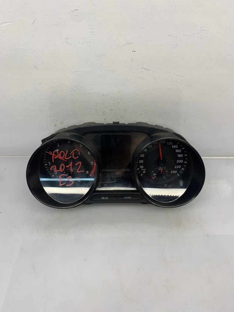 фото №1, Лічильник прилади volkswagen оригінальний номер 6c0920740