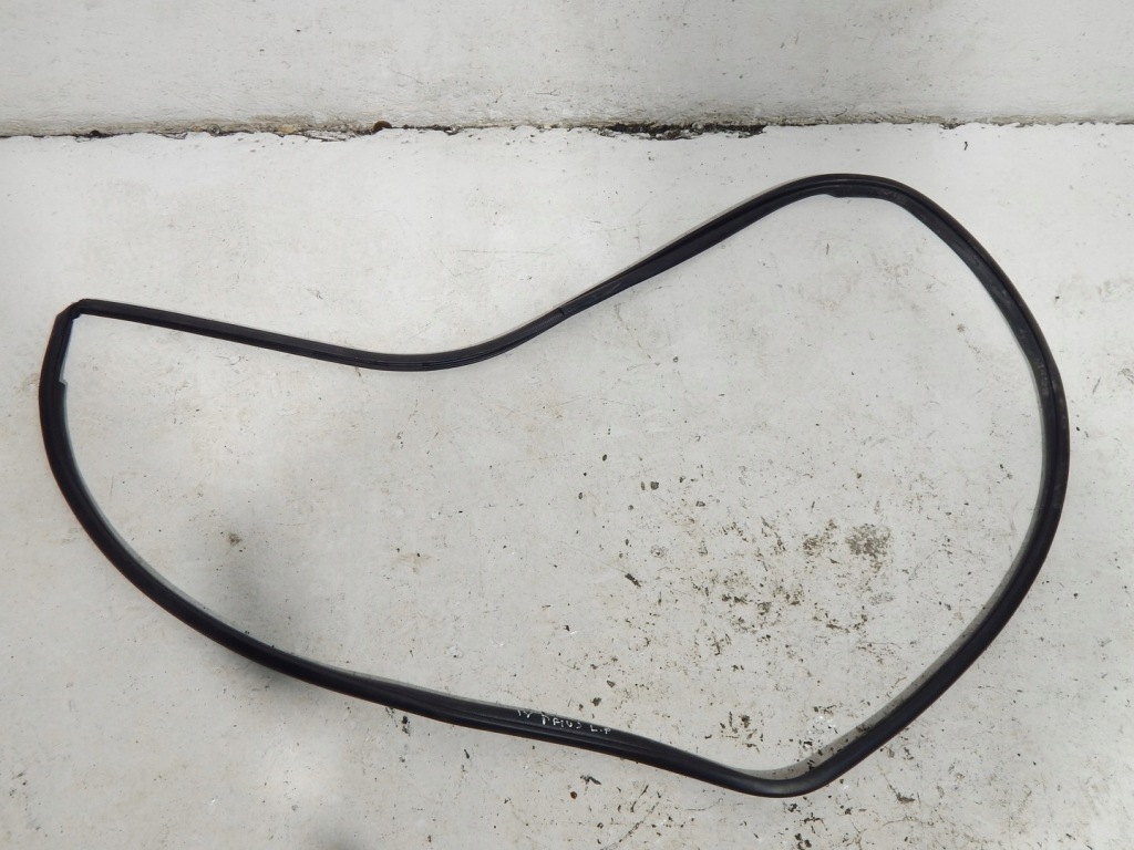 фото №1, Прокладка кузовная левая передняя toyota prius iv 16-23