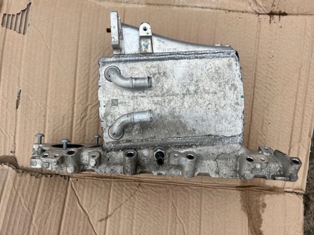 фото №1, Audi vw коллектор всасывающий 04l129766al