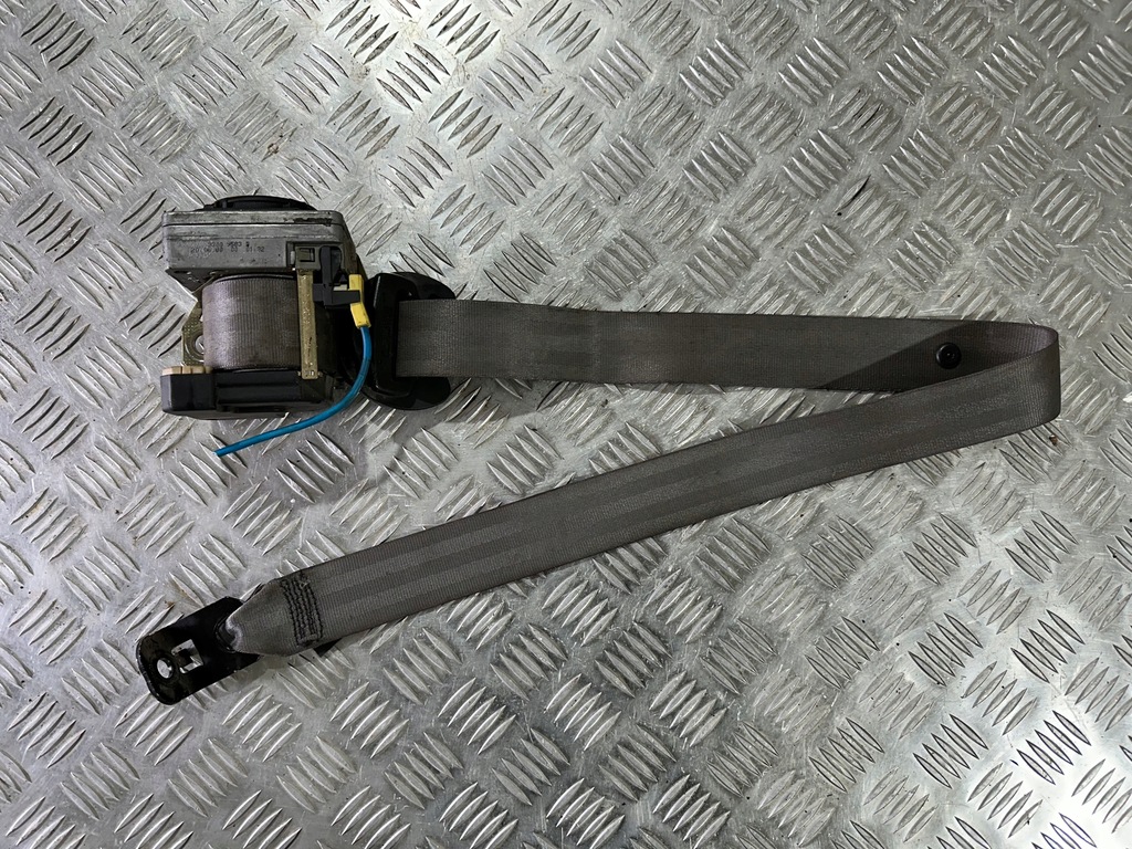 фото №1, Seat toledo ii pas правый 1m0857706a