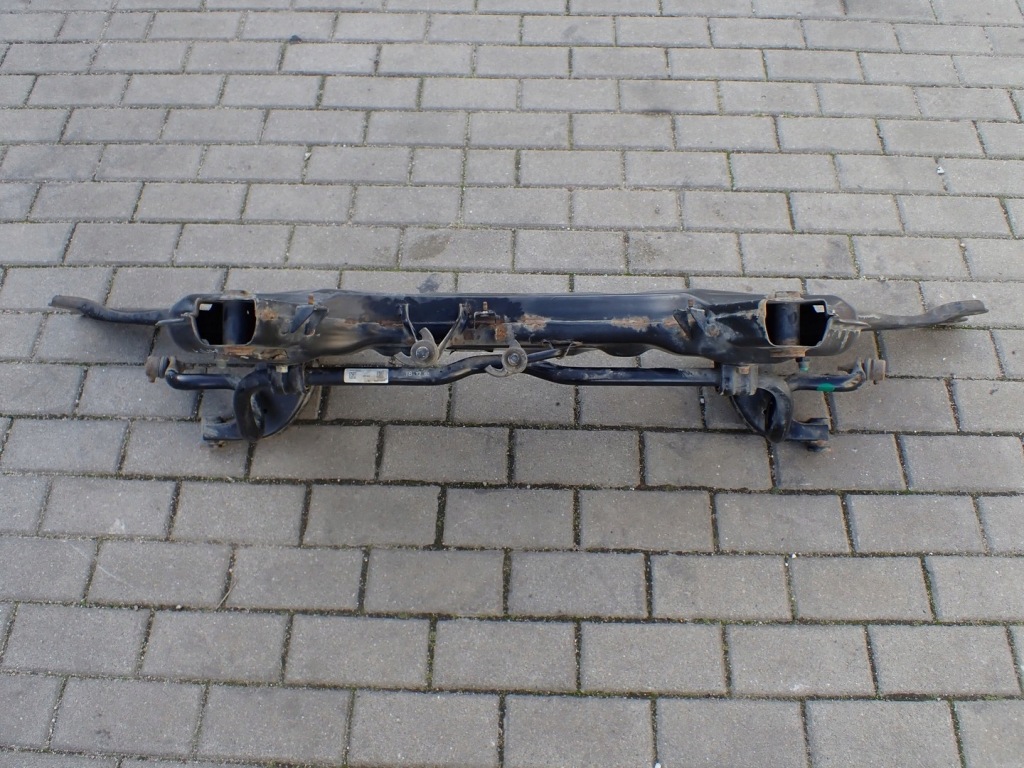 Підрамник підрамник поперечина hyundai i30 iii рестайлінг  1.6 crdi 19r 62401-j7aa0 Доставка