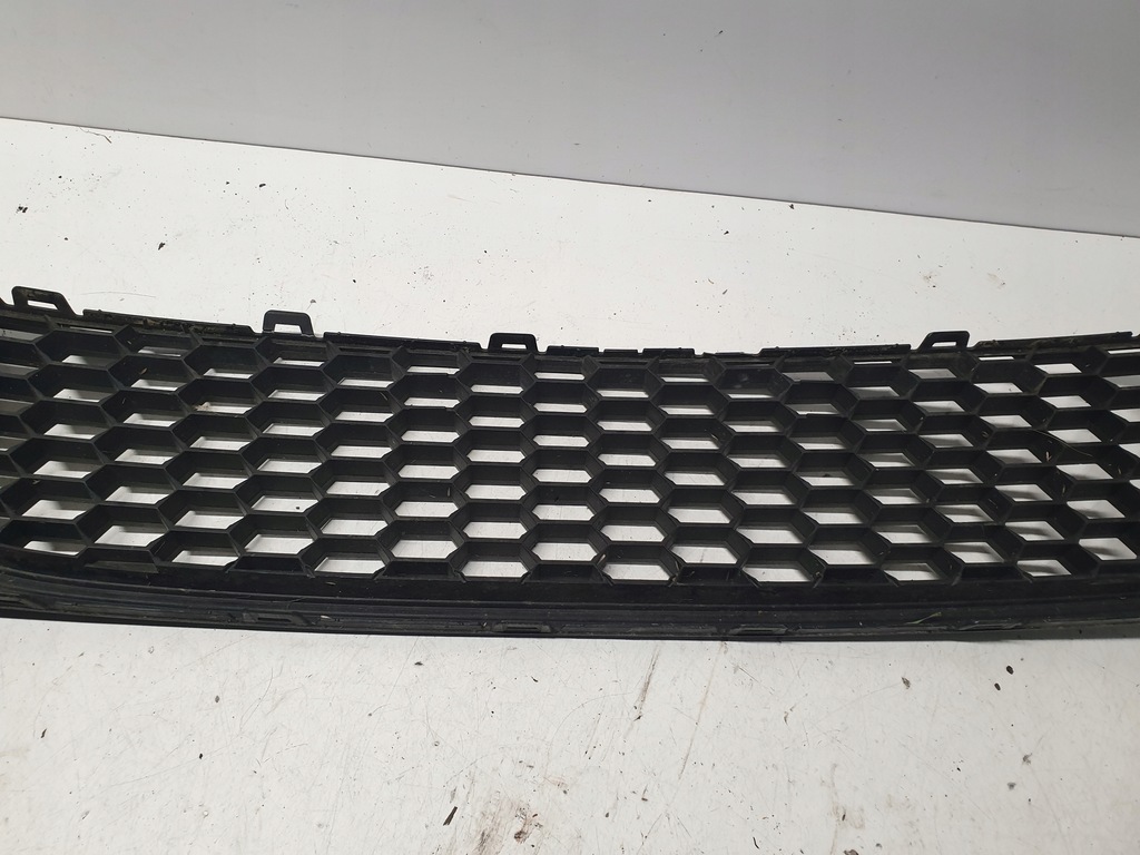 фото №6, Решітка середня бампера vw scirocco 8e0711290