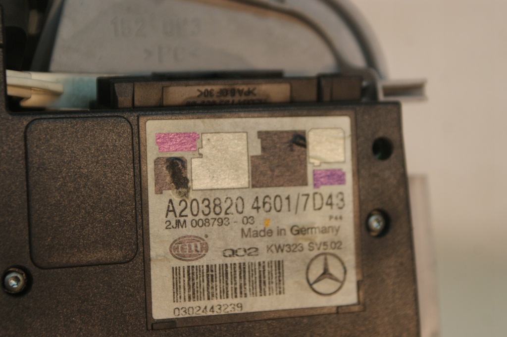 фото №11, Лампа кабины потолочный mercedes w203 a2038204601