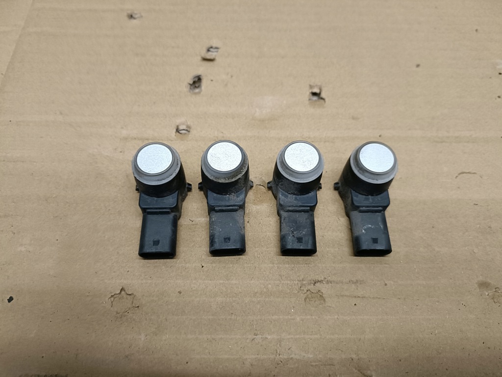 Купити Mercedes w218 cls датчик pdc a2185406906