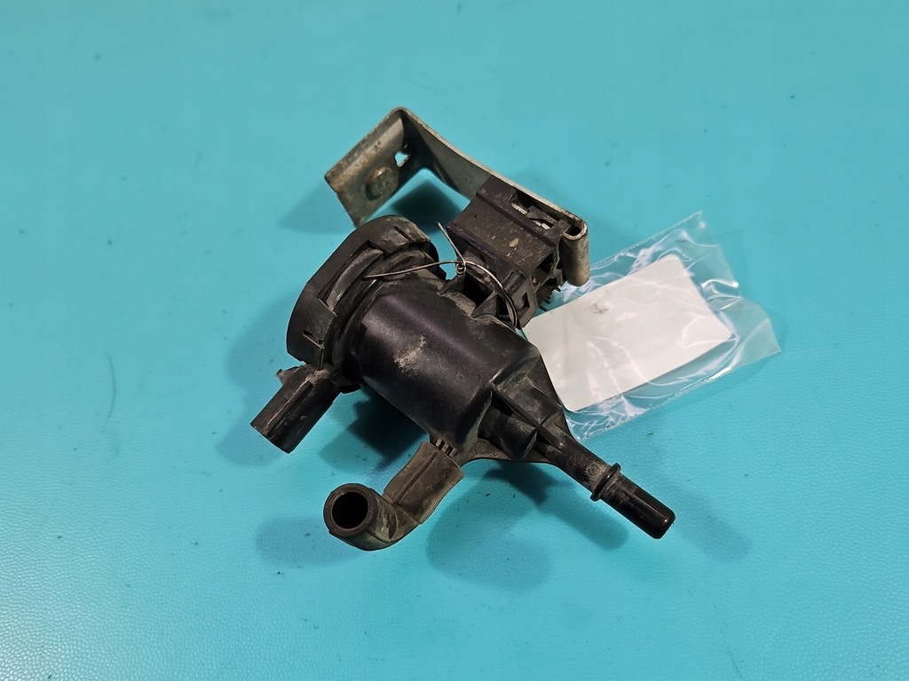 фото №1, Клапан топлива mercedes gla x156 1.6 t 156km