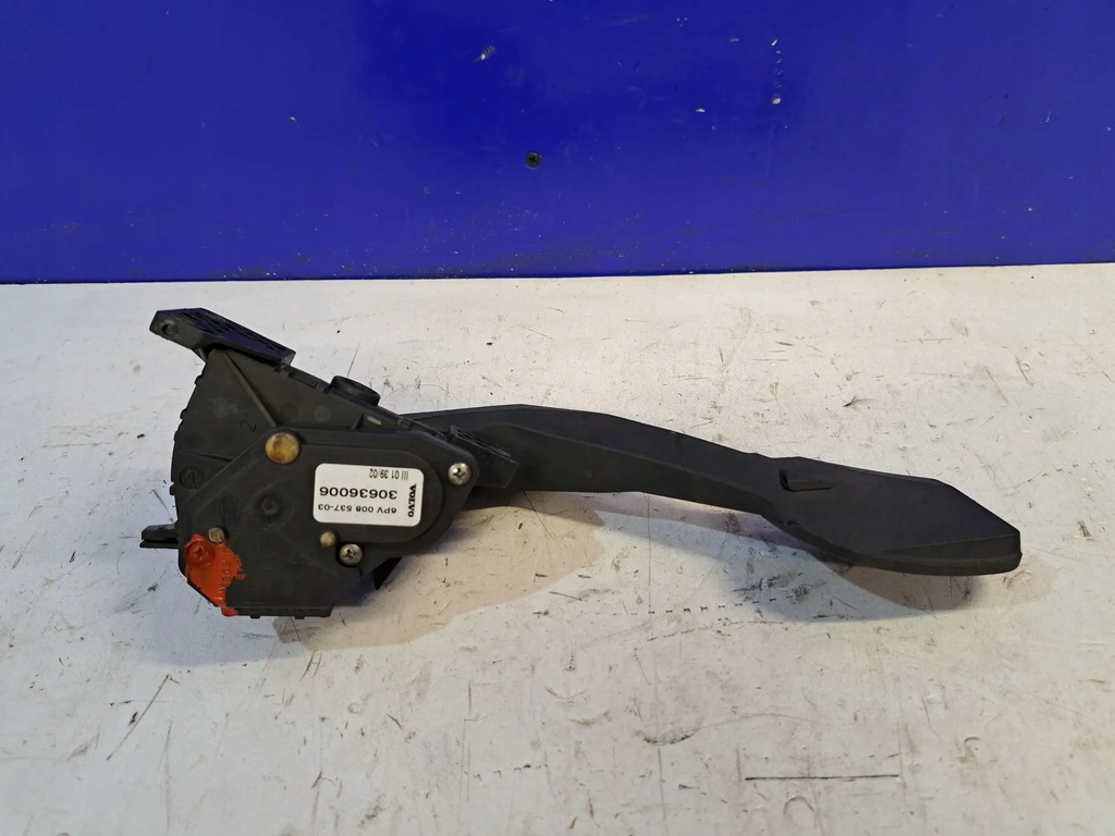 фото №1, Volvo v70 2006 педалі