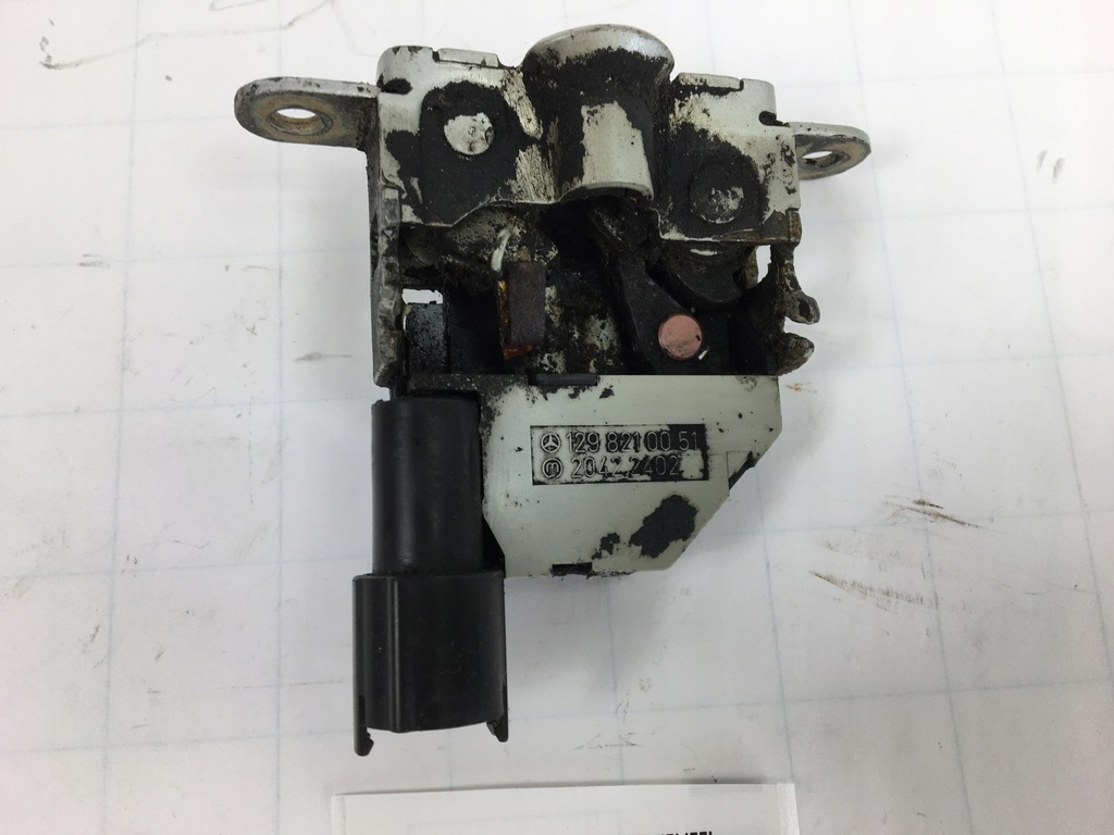 фото №6, Замок датчик капот кришки двигуна mercedes r129 1298210051 20422402