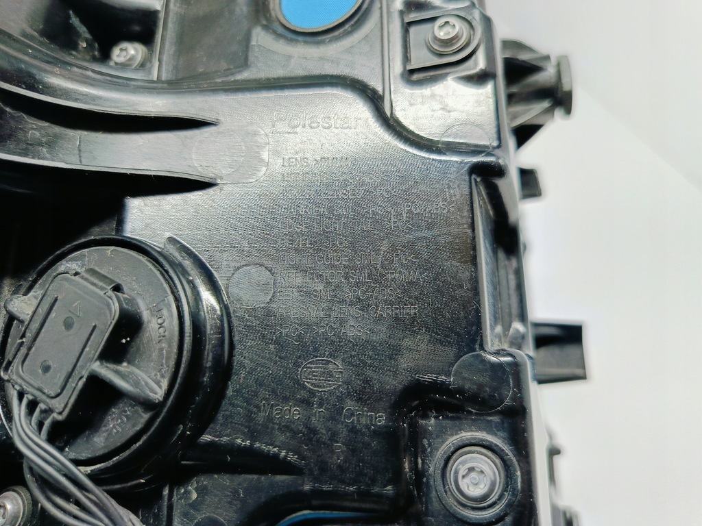 фото №16, Polestar ii 20- лампа права задня правий задня led 31108941