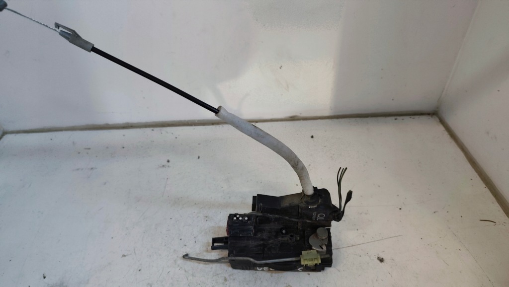 Купити Замок двері правий перед 5pin opel vectra c fl 13210765ql