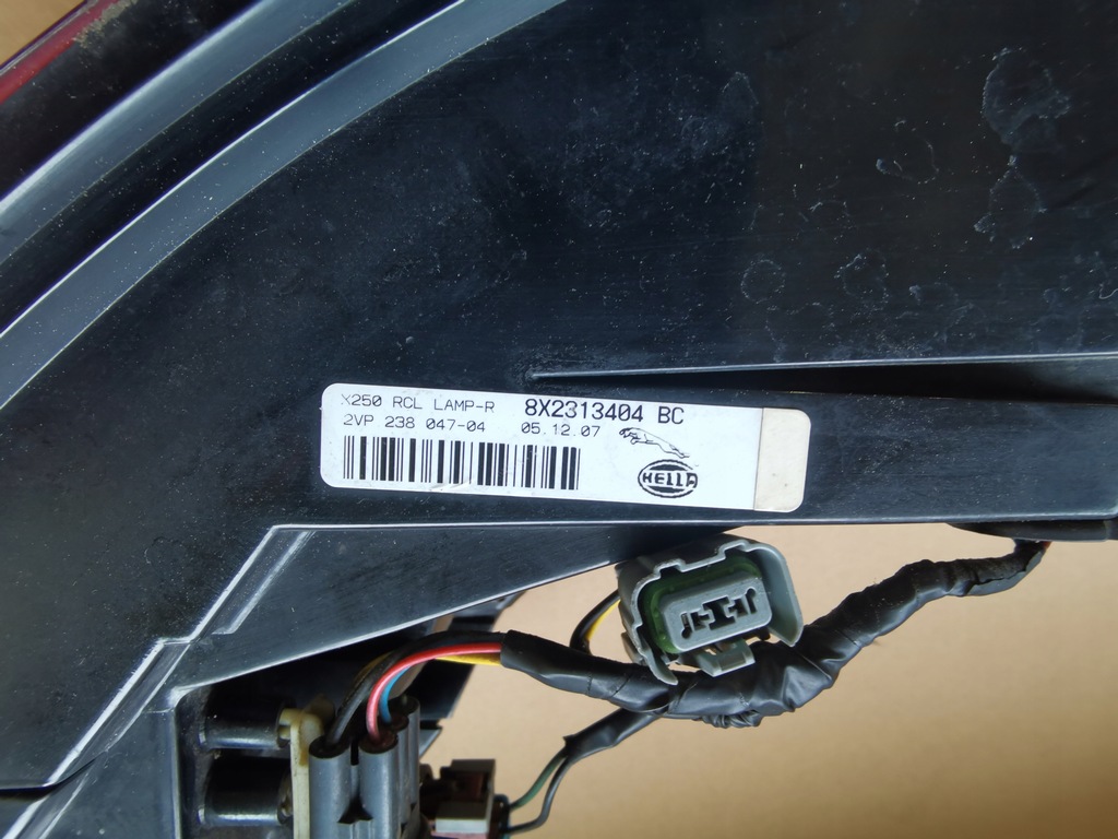 фото №12, Jaguar xf x250 - лампа задняя правая