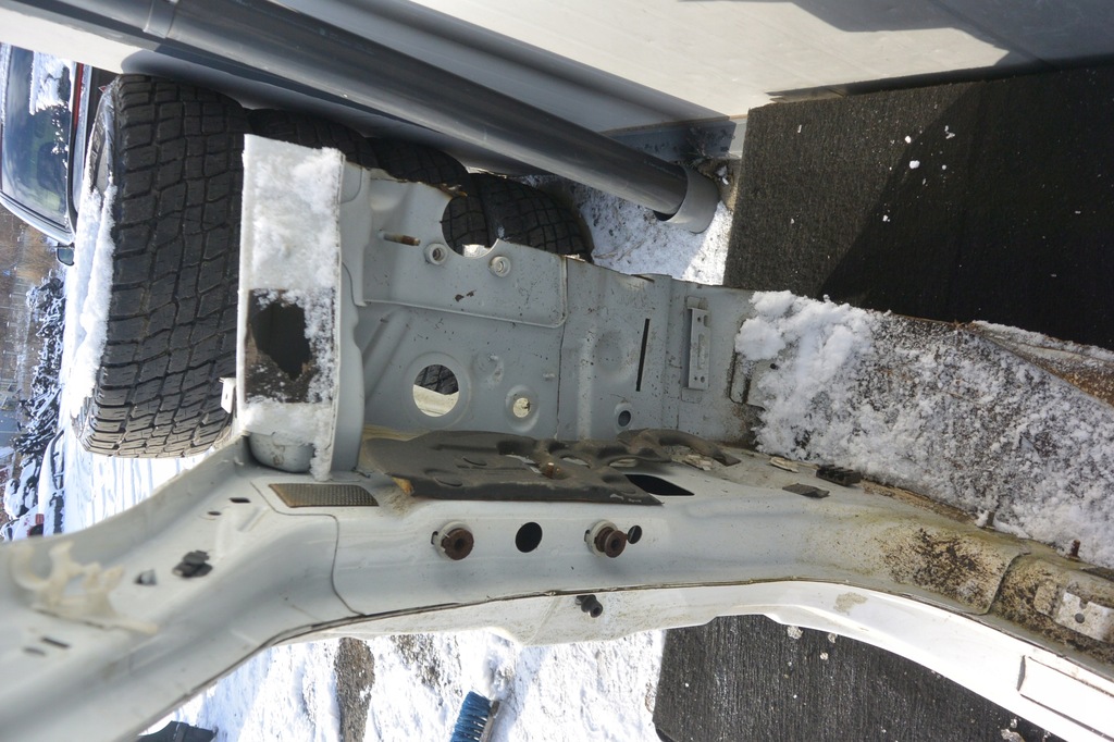 фото №15, Maserati quattroporte 13- vi блок двигуна поріг bok лівий