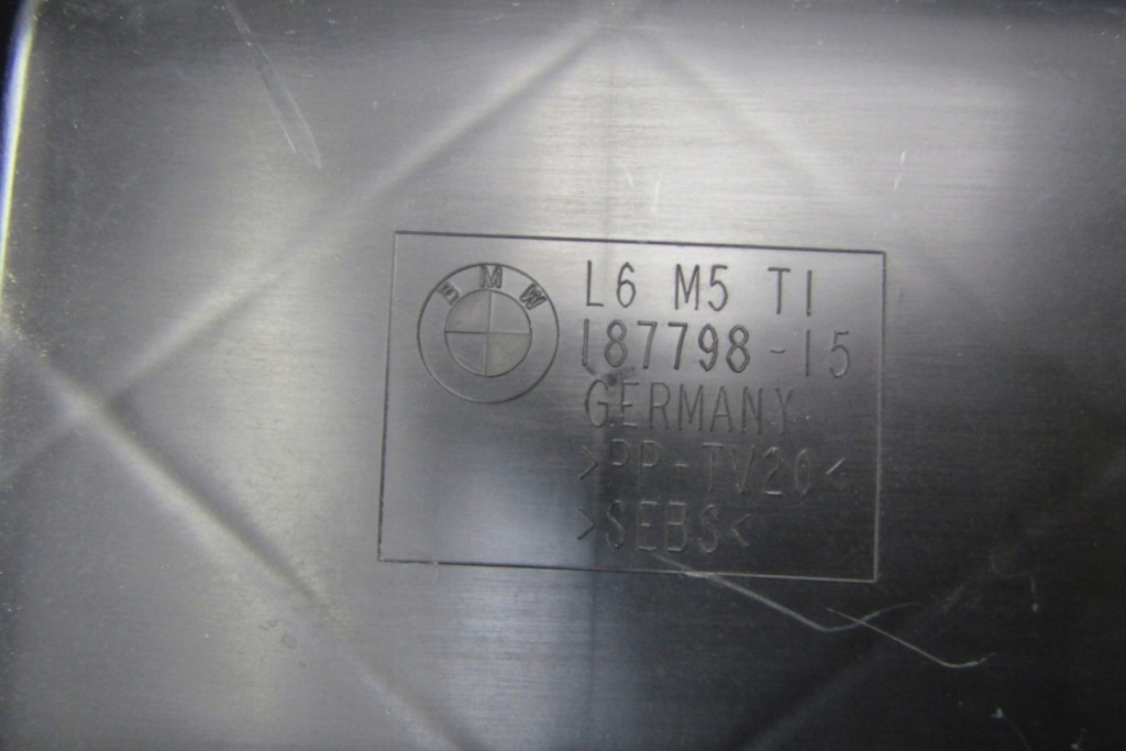 Воздуховод воздуха впуск канал bmw m5 f10 11- Оригинал