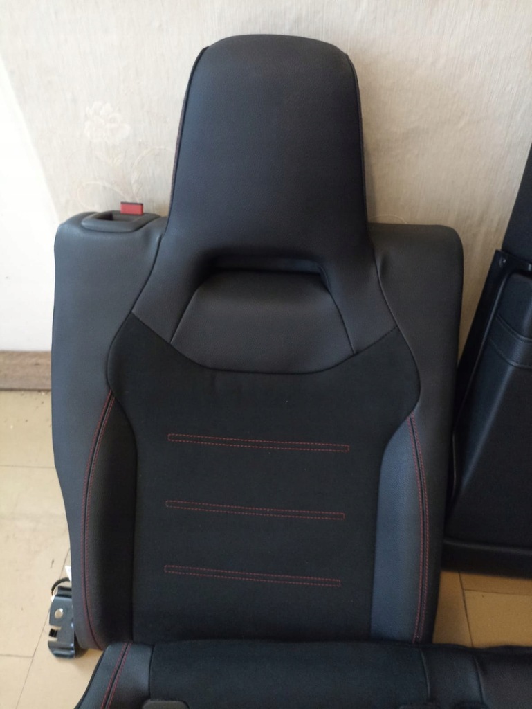 фото №13, Mercedes w177 a klasa amg сиденья заднее сиденье комплект кожа alcantara сиденье