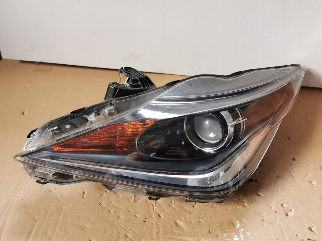 фото №1, Фара левый toyota aygo ii lift 2014-2018 811700h210