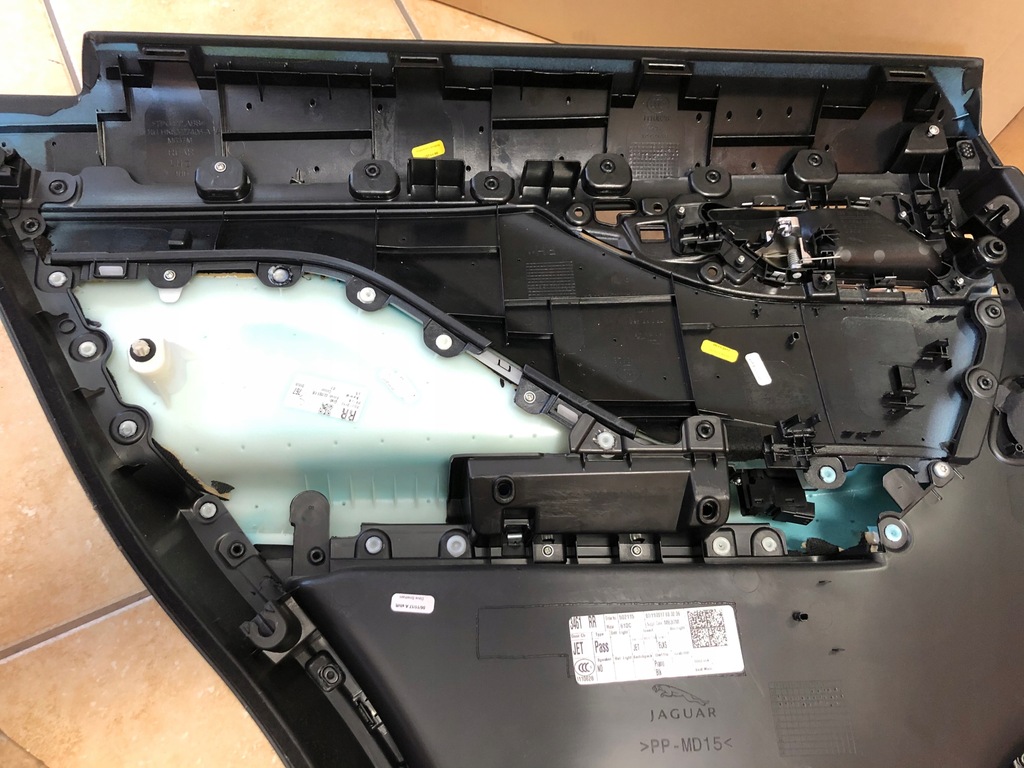 фото №7, Jaguar f-pace обшивка дверь правый задняя hk83-20986acw