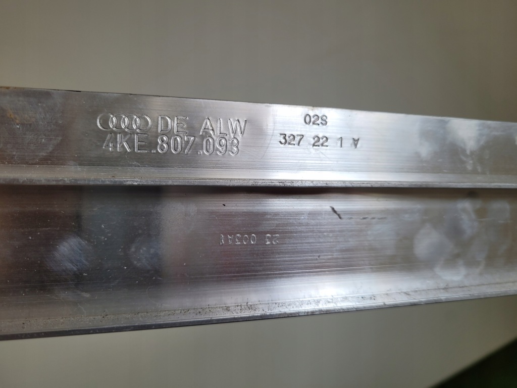 Audi etron 4ke балка бампера перед передня підсилювач нижня 4ke807093 Недорого