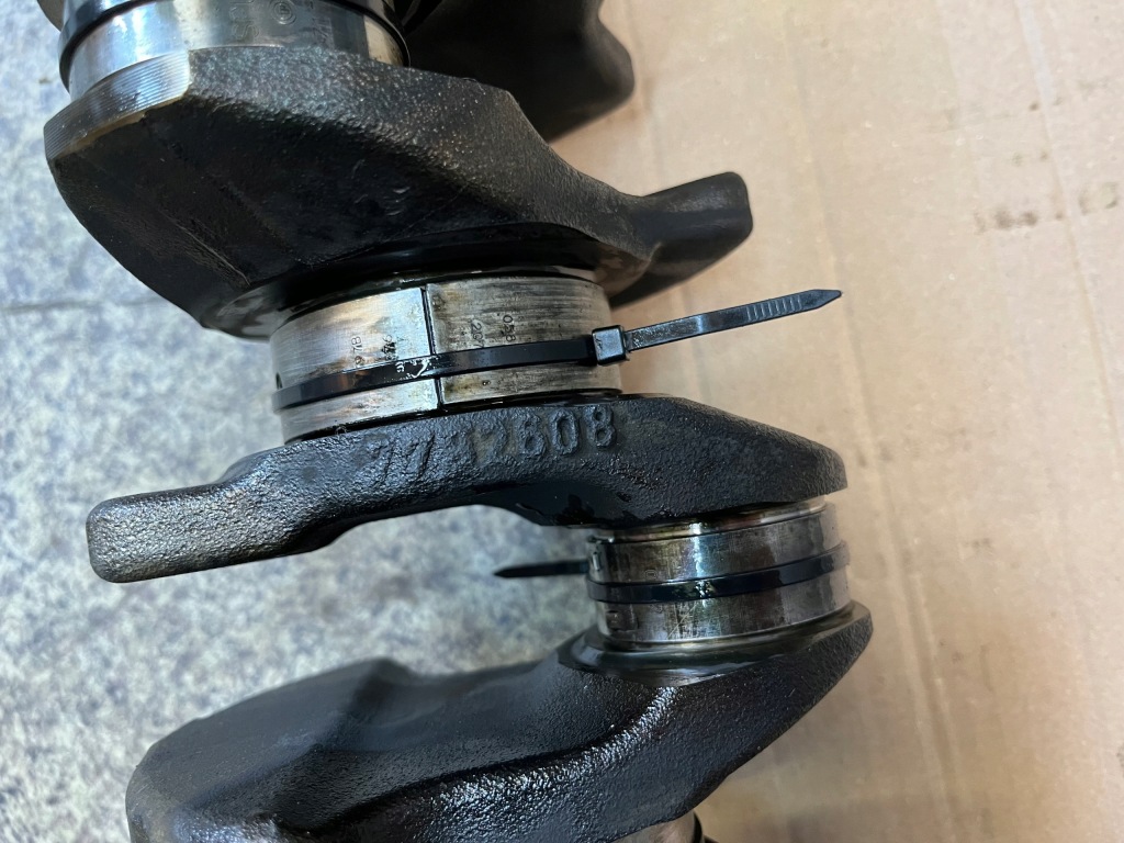 Wal колінчастий вкладиші bmw e70 x5 3.0 d 3.5 d m57n2 e71 x6 e65 e90 e92 e60 Ціна